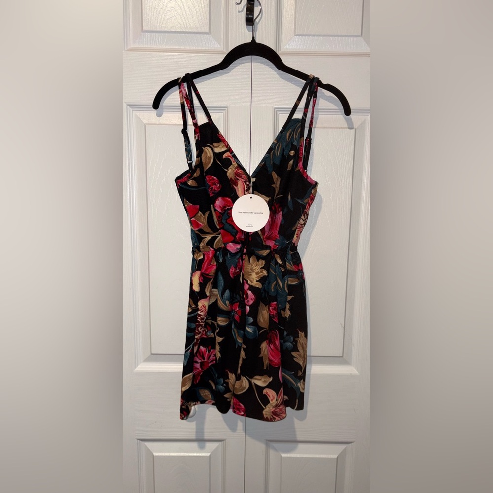 SHEIN Vacay Floral V-Neck Romper